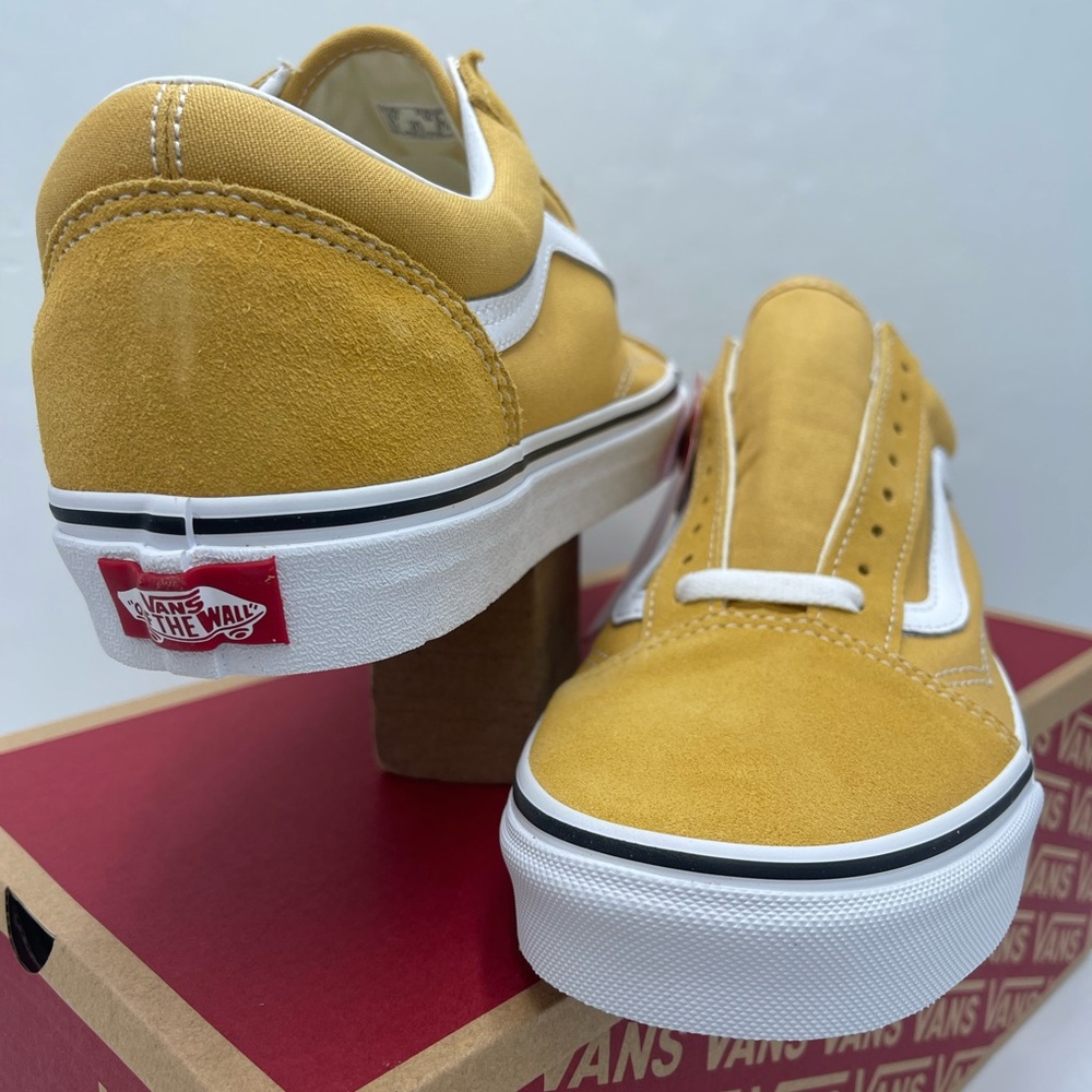 Vans WMNS Old Skool
Ochre/True White
VN0A38G1QA0 - Picture 11 of 16